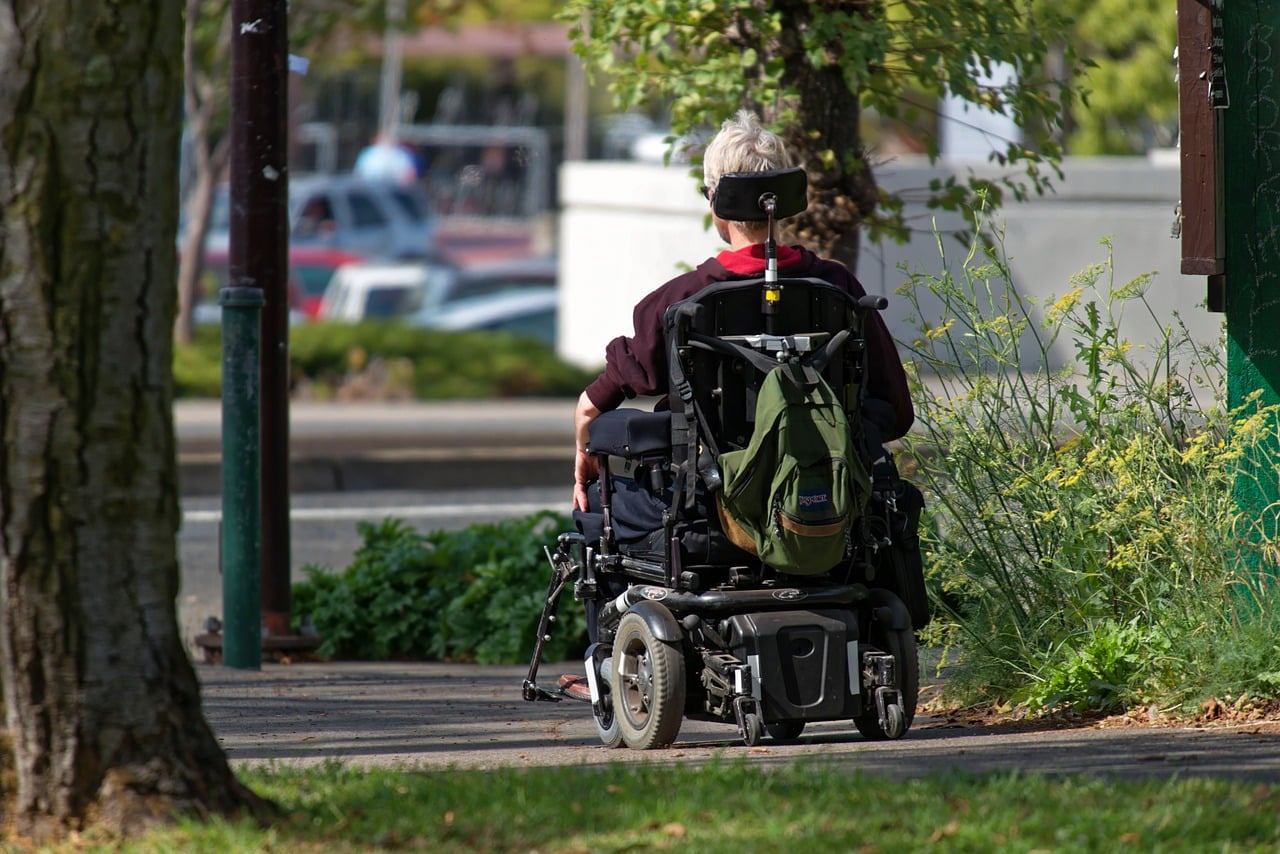 benefits of electric wheelchair